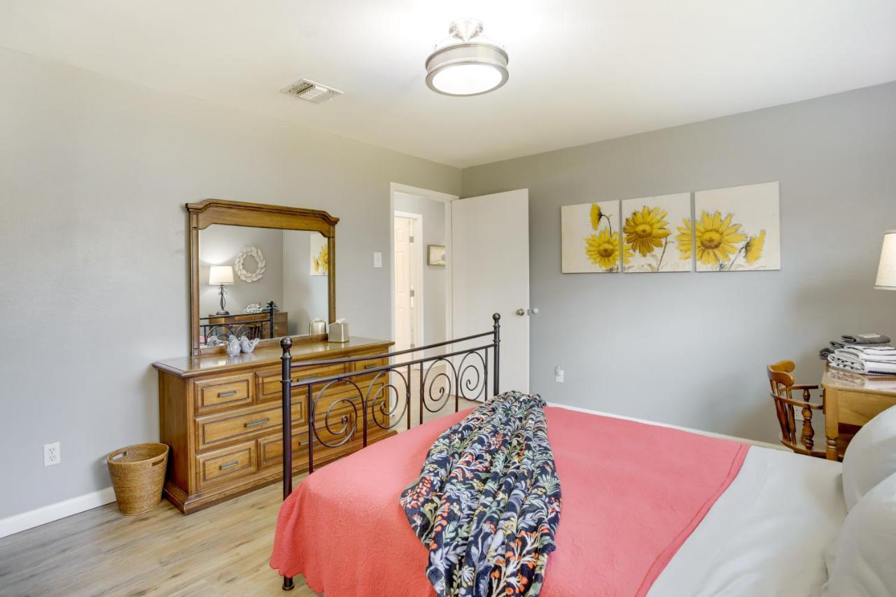 Cozy Shenandoah Home Less Than 2 Mi To The Woodlands Mall! ภายนอก รูปภาพ